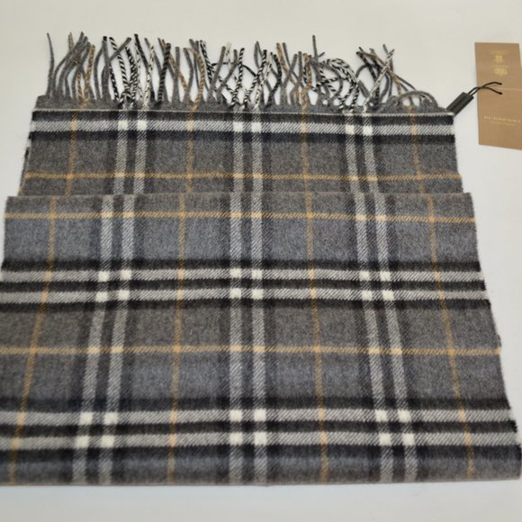 NWT BURBERRY VINTAGE CHECK CASHMERE SCARF - Picture 6 of 6